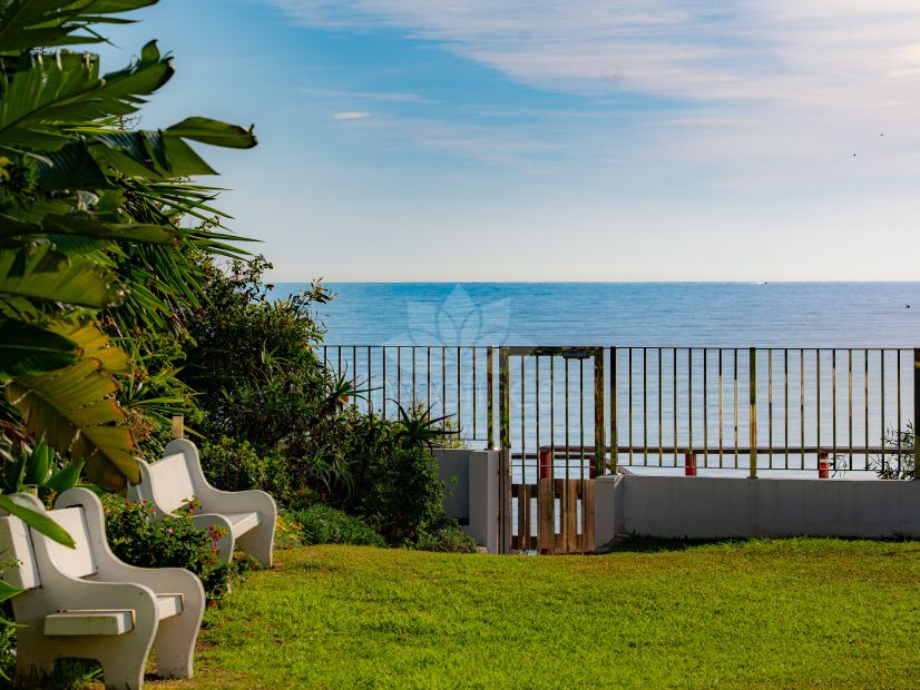 Adosado en Punta Plata, Estepona