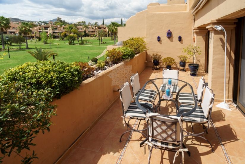 Penthouse in New Golden Mile, Estepona