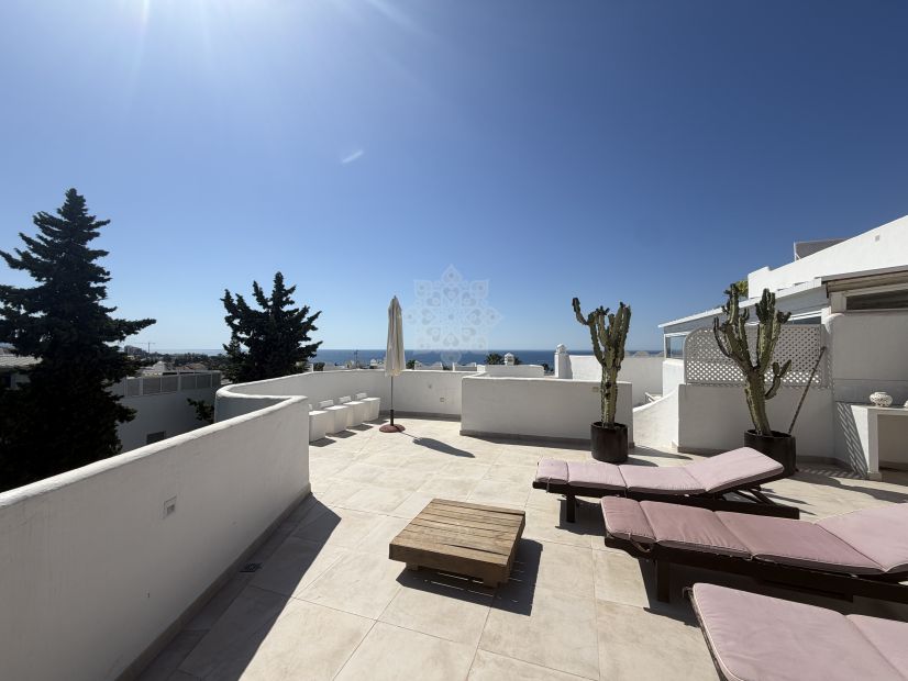 Duplex Penthouse in Marbella Real, Marbella