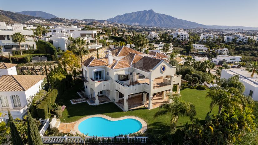 Villa in La Alqueria, Benahavis