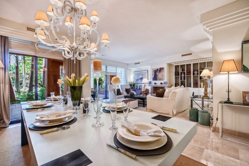 Luxury ground floor apartment for sale in Nueva Andalucia, walking distance to Puerto Banus