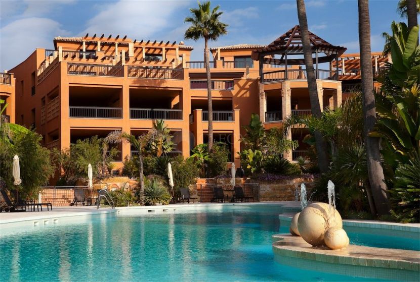Frontline luxury apartment in Casablanca Beach