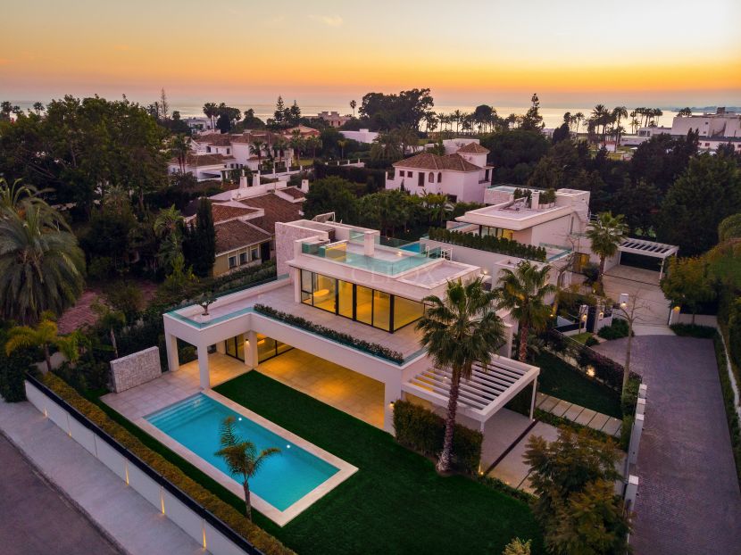 Villa for sale in Casasola, Estepona