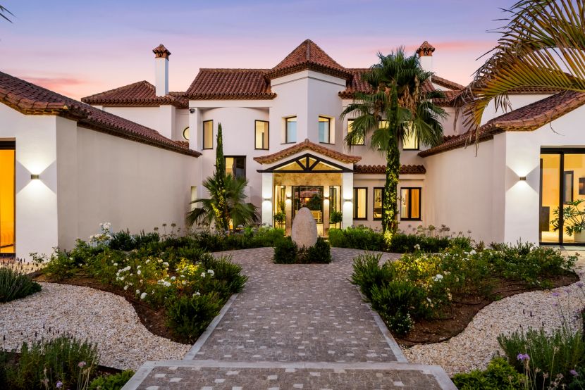 Villa en venta en Los Flamingos, Benahavis