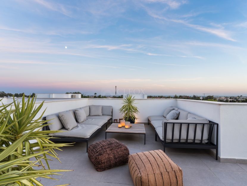 Adosado en venta en Rodeo Alto, Nueva Andalucia, Marbella