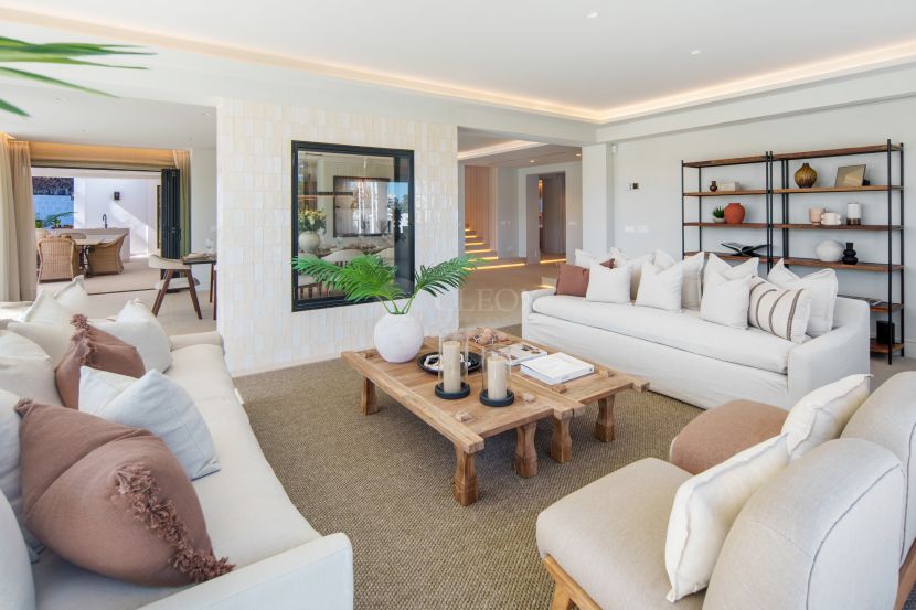 Villa for sale in La Cerquilla, Nueva Andalucia, Marbella