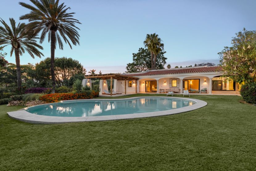 Villa en venta en Guadalmina Baja, San Pedro de Alcantara