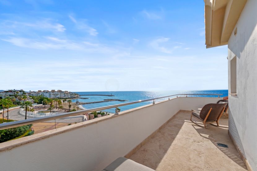 Apartment for sale in Andalucia del Mar, Marbella - Puerto Banus, Marbella