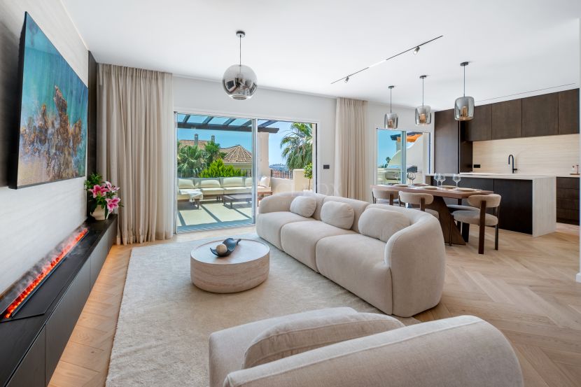 Апартамент на продажу в Aloha Hill Club, Новая Андалусия, Марбелья