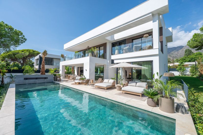 Villa en venta en Nagüeles, Marbella Golden Mile, Marbella