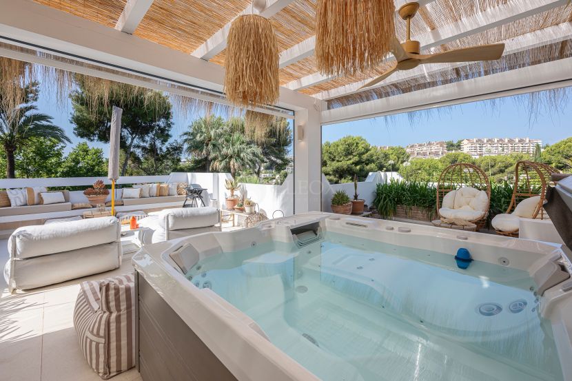 Villa en venta en Atalaya de Rio Verde, Nueva Andalucia, Marbella