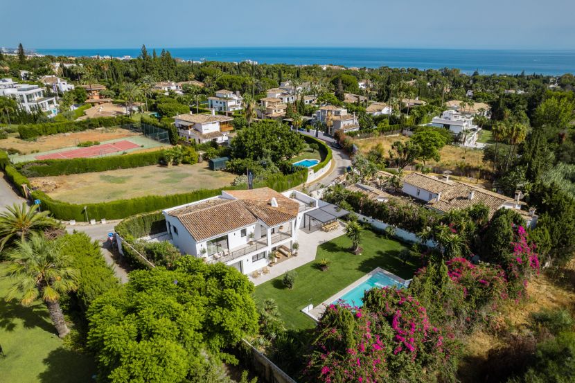 Villa for sale in Rocio de Nagüeles, Marbella Golden Mile, Marbella