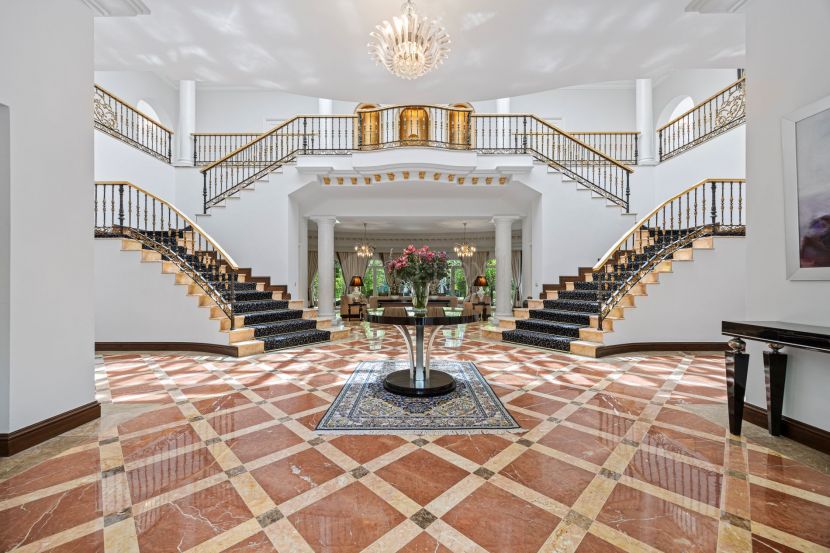 Casa Camelia – Neoclassical Mansion for Sale in Marbella Golden Mile with 5 Suites, Wellness Area and 4 Staff Bedrooms