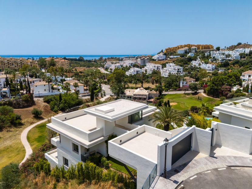 Villa en venta en La Resina Golf, Estepona Este, Estepona