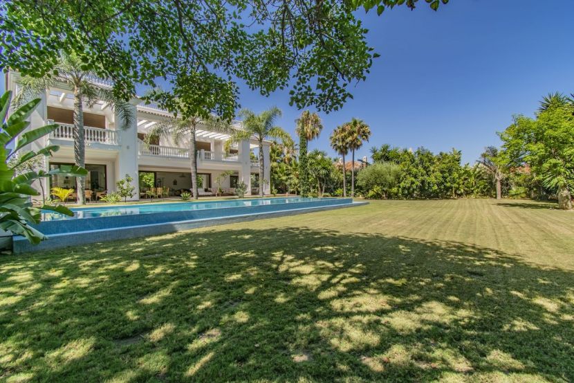 Villa en venta en Guadalmina Baja, San Pedro de Alcantara