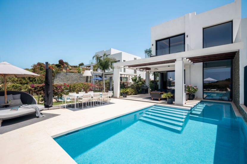 Semi Detached Villa for sale in Cabopino, Marbella East, Marbella