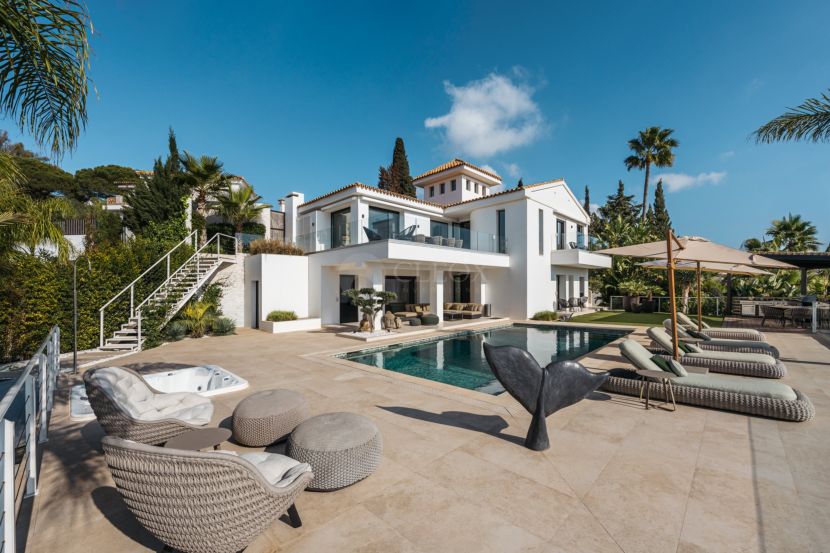 Villa en venta en El Rosario, Marbella Este, Marbella