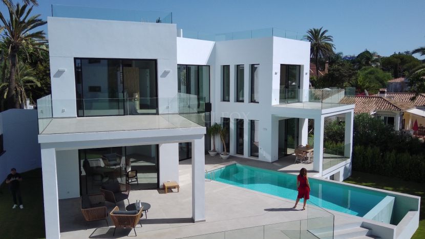 Modern Beachside Villa for Sale in Marbesa Beach Area, Marbella Este