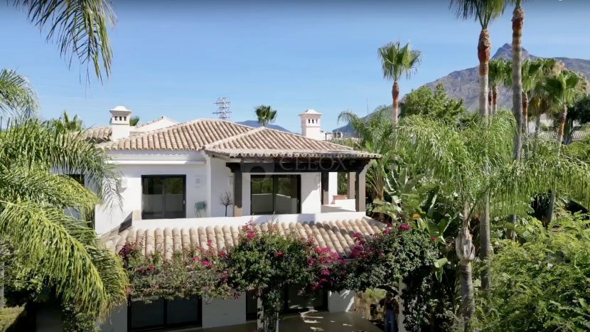 Villa for sale in Lomas de Magna Marbella, Marbella Golden Mile, Marbella