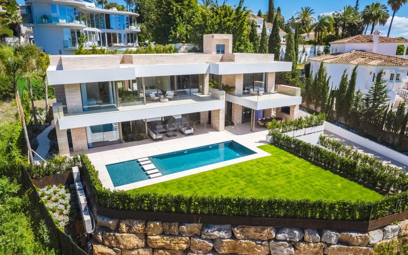 Villa en venta en Paraiso Alto, Benahavis