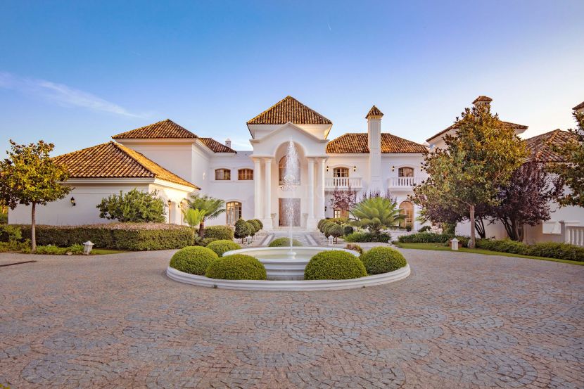 A unique opportunity to buy at Auction this luxury mansion in Zagaleta Country Club