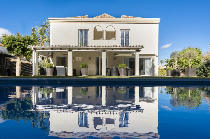 Villa for sale in Lagomar, Nueva Andalucia, Marbella