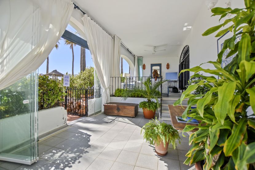Ground Floor Apartment for sale in Cabopino, Marbella East, Marbella
