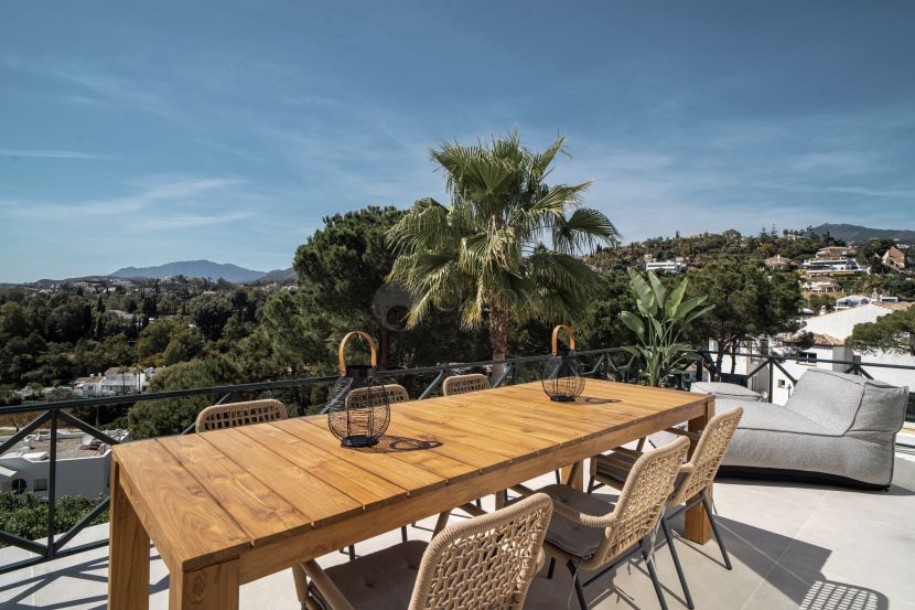 Apartamento en venta en La Quinta, Benahavis