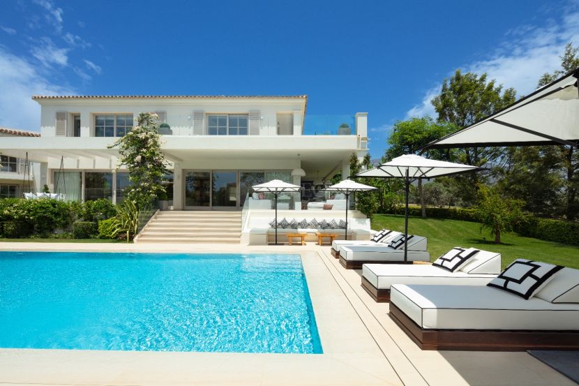 Luxurious Mediterranean Mansion in Aloha Golf, Nueva Andalucia