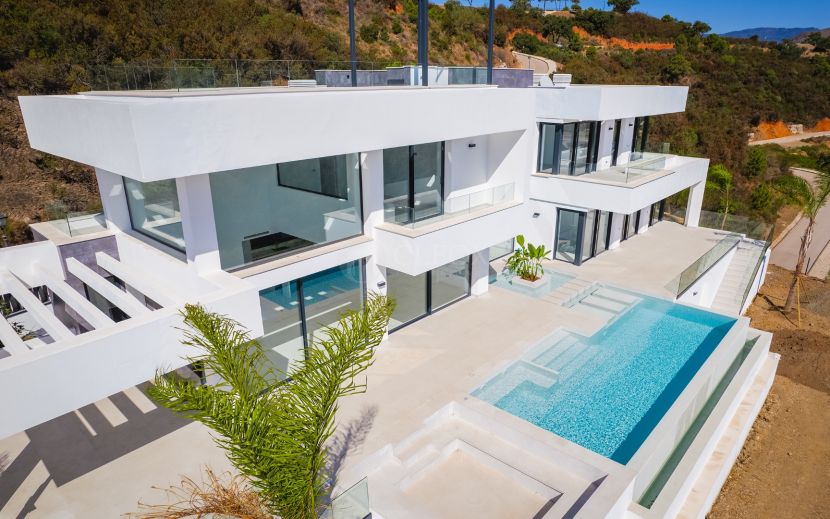 Villa for sale in Monte Mayor, Benahavis
