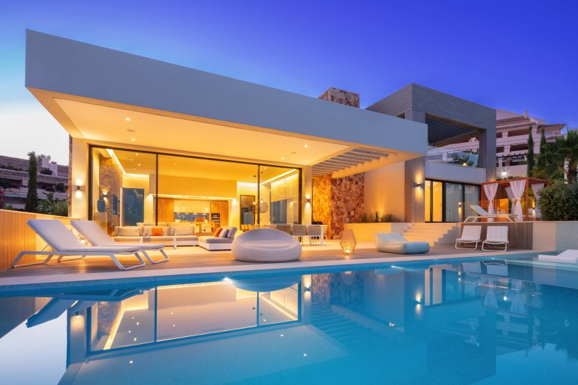 Villa for sale in Nueva Andalucia, Marbella