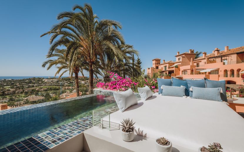 Duplex Penthouse for sale in Les Belvederes, Nueva Andalucia, Marbella