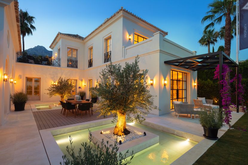 Villa for sale in Nagüeles, Marbella Golden Mile, Marbella