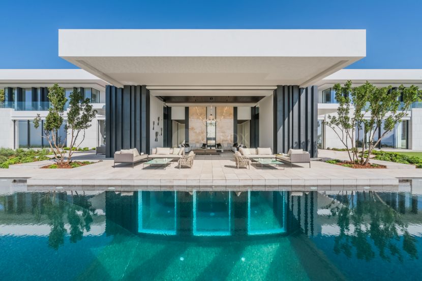 Mansion for sale in La Zagaleta, Benahavis