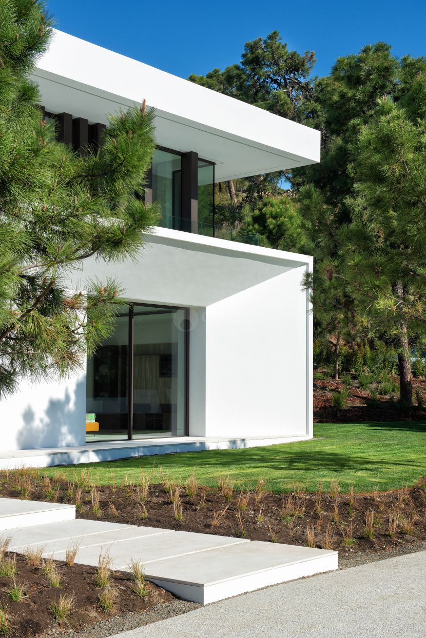 Exclusive brand new villa for sale in Benahavis, next to La Zagaleta
