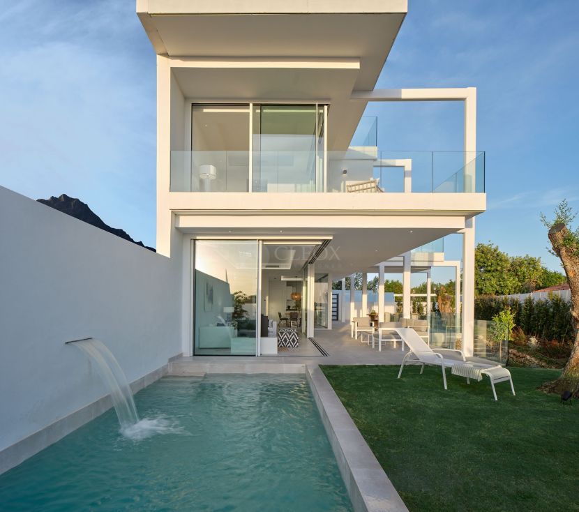 Unveil Your Dream Lifestyle in Marbella: Jazmines 14's Modern Collection of 8 Detached Villas