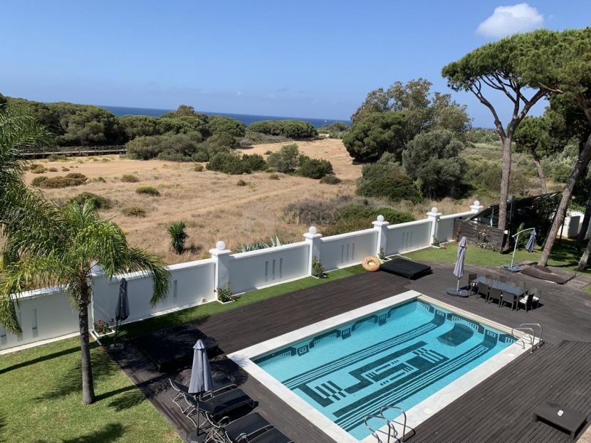 Villa en venta en Artola, Marbella Este, Marbella