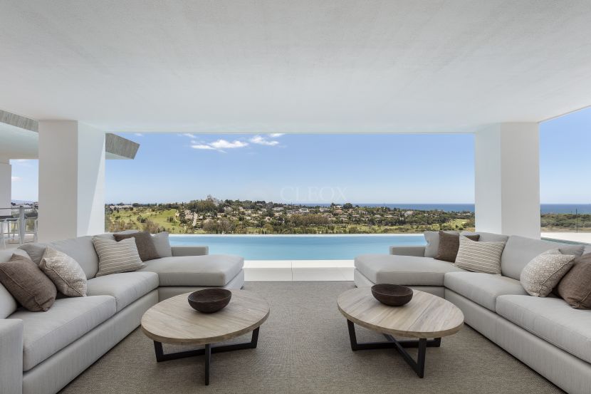 Villa for sale in Paraiso Alto, Benahavis