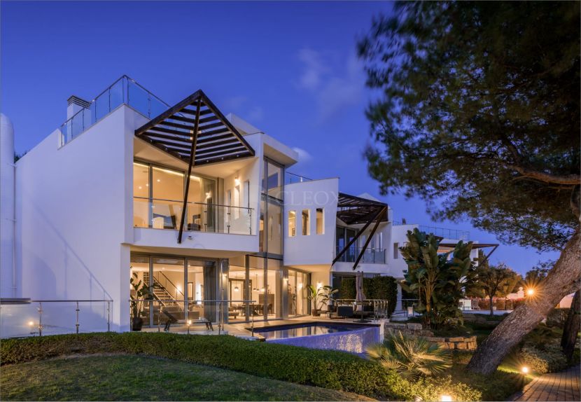 Semi Detached House for sale in Sierra Blanca, Marbella Golden Mile, Marbella