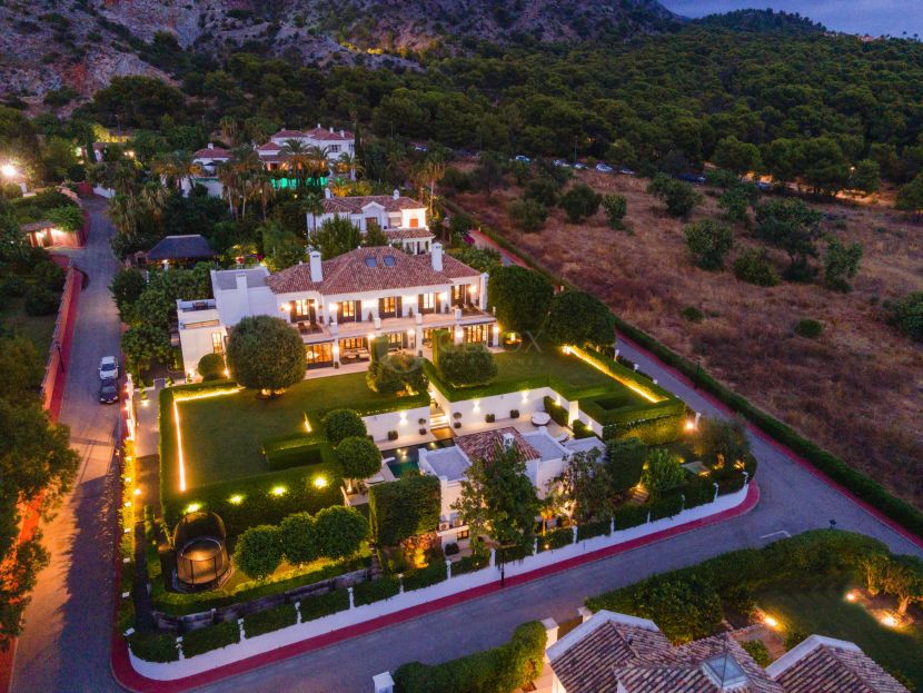 Villa Mediterránea de Ensueño en Los Picos de Nagüeles, Marbella - Casa Castaña