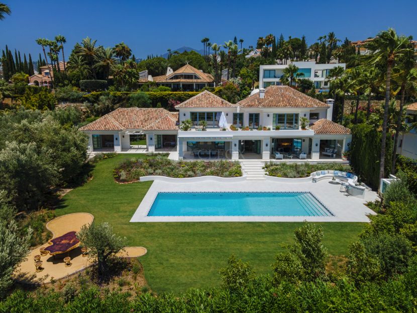 Villa en venta en La Cerquilla, Nueva Andalucia, Marbella
