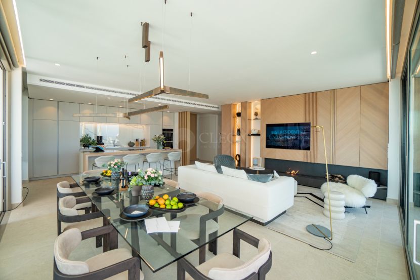 Apartamento en venta en The View Marbella, Benahavis