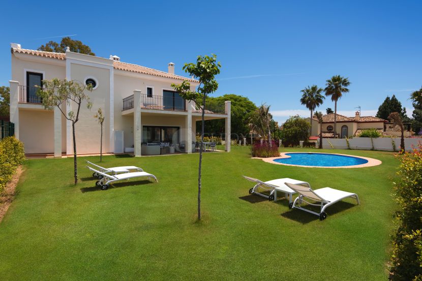 Semi Detached House for sale in Guadalmina Baja, San Pedro de Alcantara