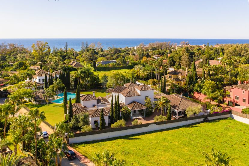 Villa de Lujo Mediterránea en Guadalmina Baja, Marbella - a 600 m de la playa