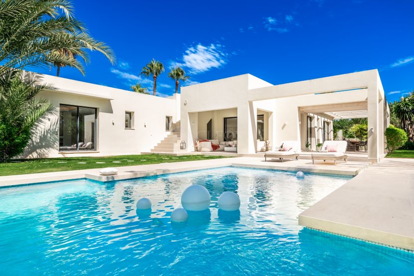 Villa for sale in Marbesa, Marbella East, Marbella