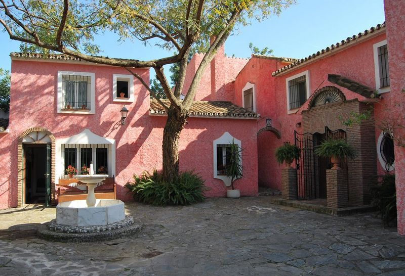 Villa en venta en Marbella Hill Club, Marbella Golden Mile