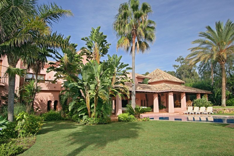 Villa en venta en Guadalmina, Marbella