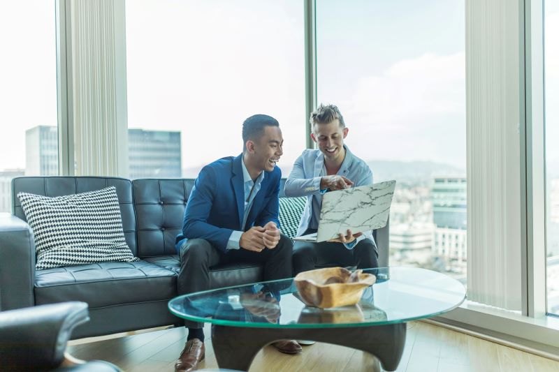 a real estate professional and a client, foreign investment in Spain