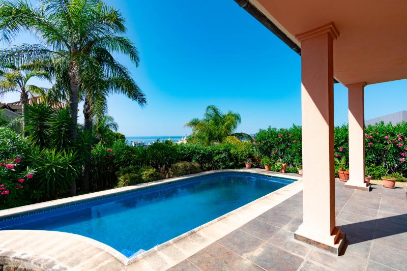Villa te koop in Seghers, Estepona