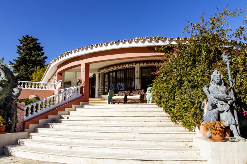 Villa till salu i Estepona